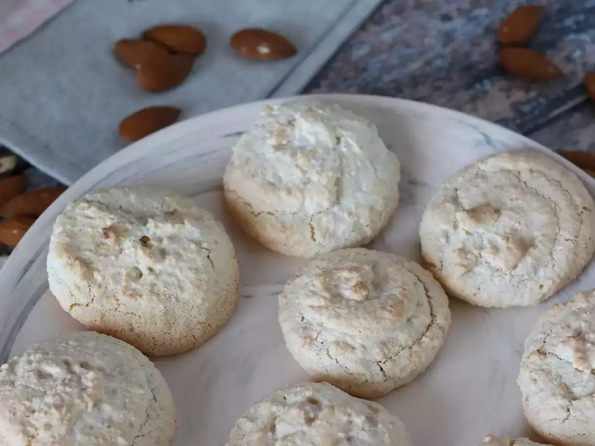 Amaretti – idealne włoskie ciasteczka migdałowe do kawy! - zdjęcie 3