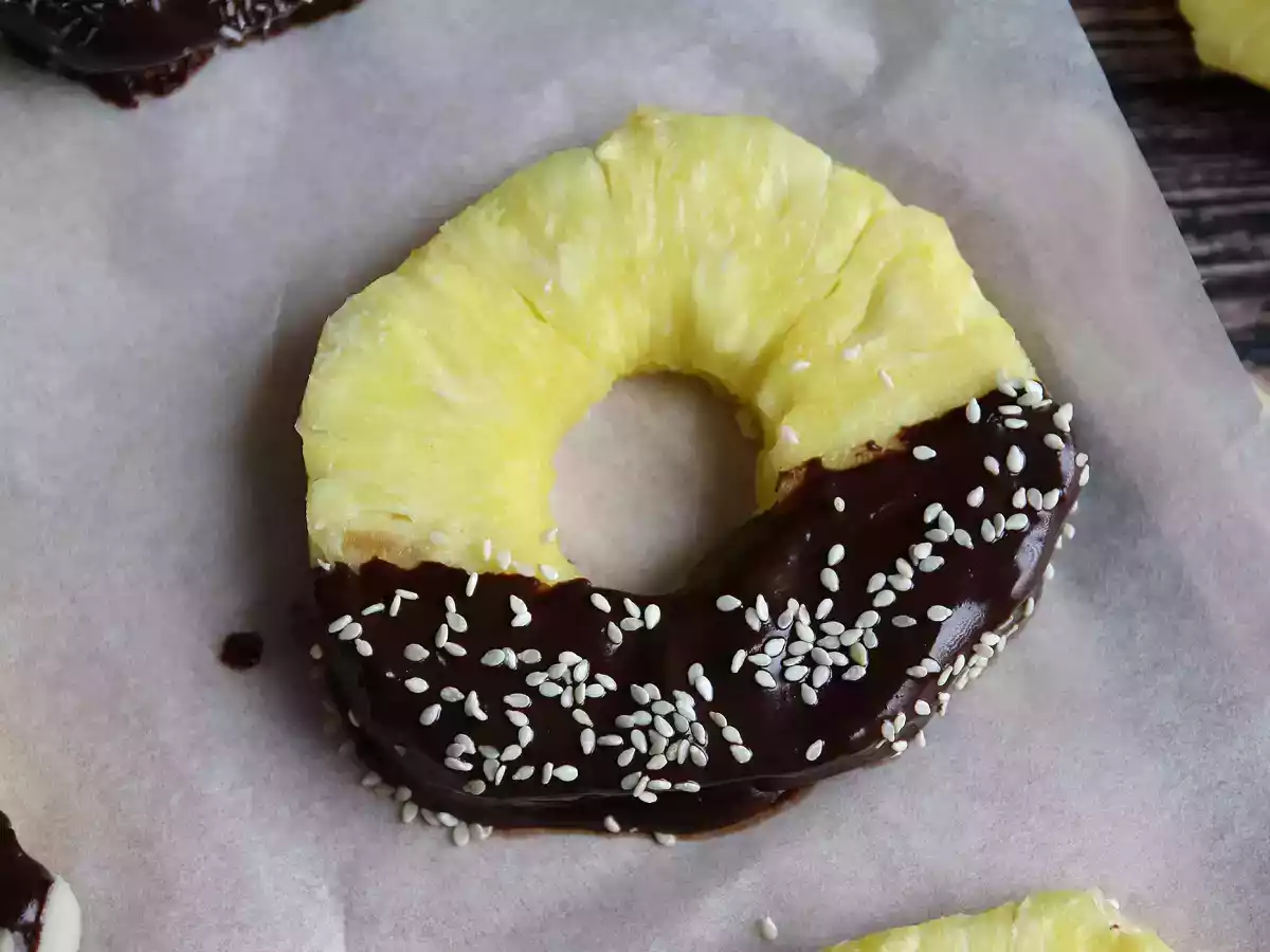 Ananas w czekoladzie: idealny deser do przygotowania z dziećmi - zdjęcie 3