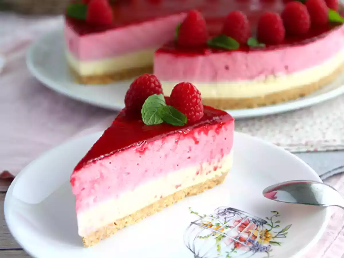 Bavarois malinowy z białą czekoladą (kroki i wideo) - zdjęcie 2