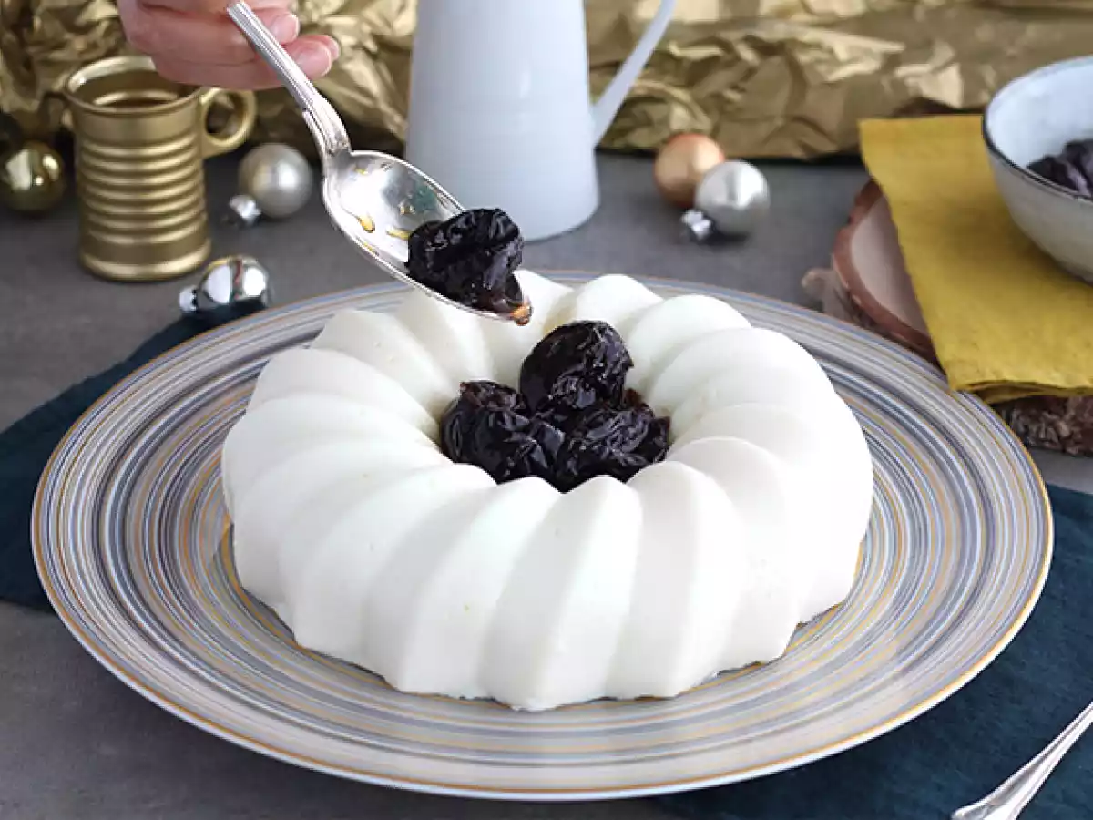 Blanc manger kokosowy z sosem śliwkowym - zdjęcie 7