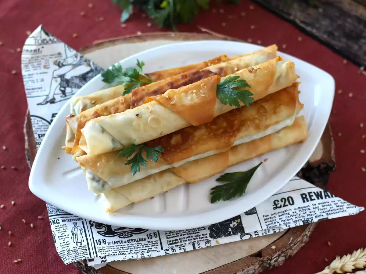Börek z serem feta i natką pietruszki - zdjęcie 5