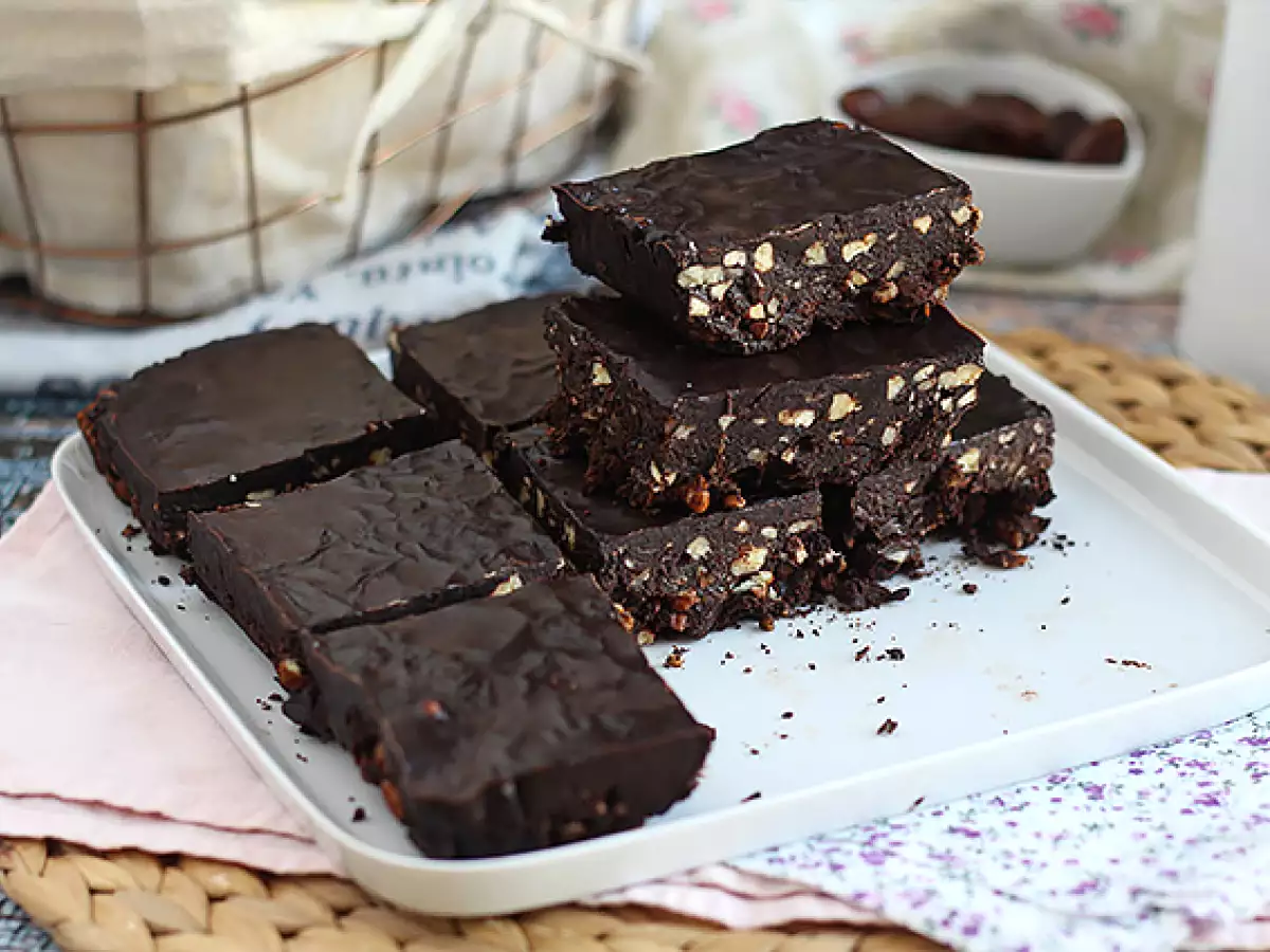 Brownie – brownie daktylowe bez pieczenia - zdjęcie 5