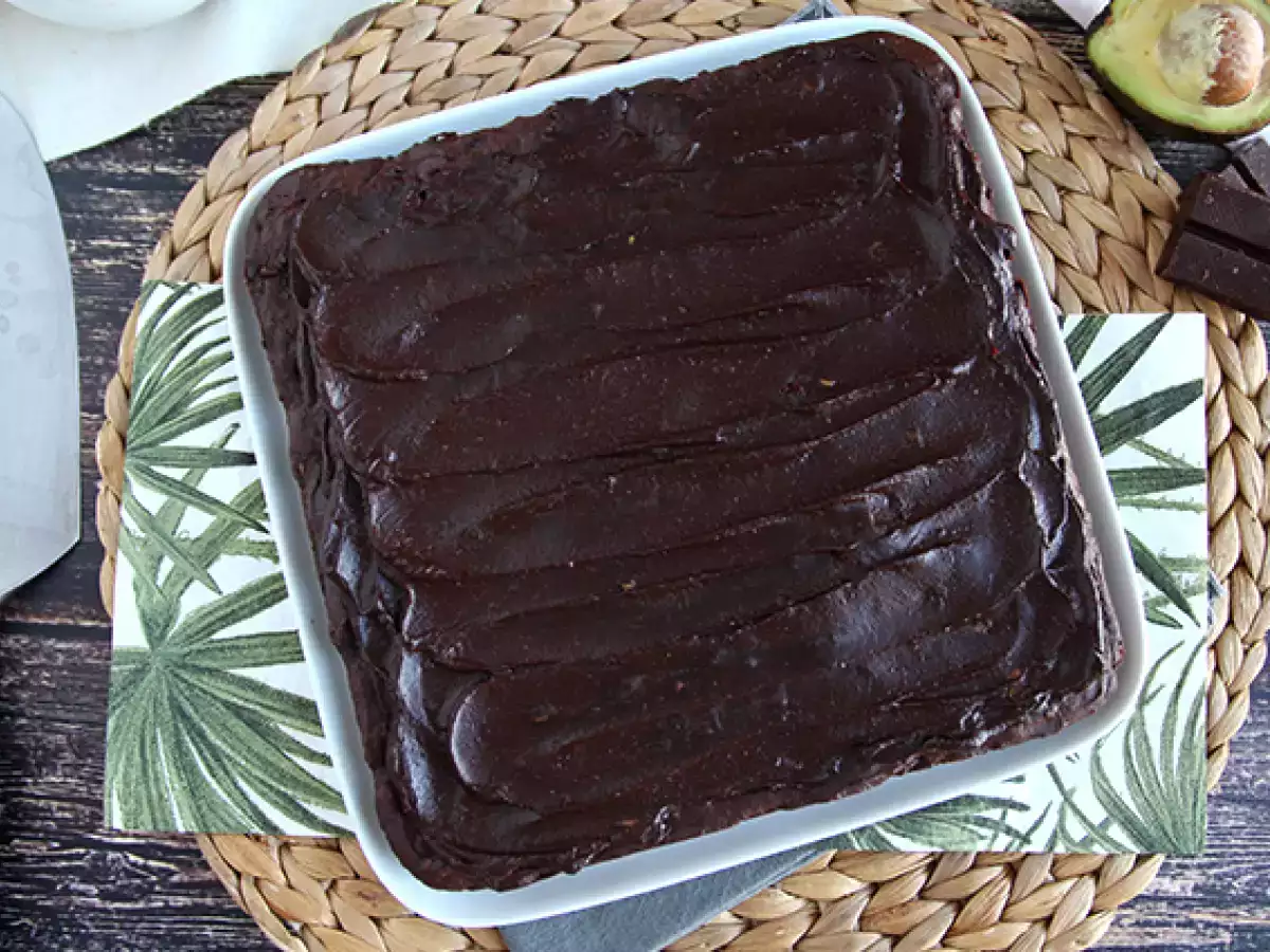 Brownie z awokado i czekoladą bez masła i laktozy - zdjęcie 4