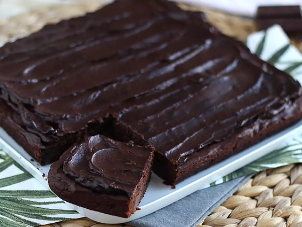 Brownie z awokado i czekoladą bez masła i laktozy - zdjęcie 6
