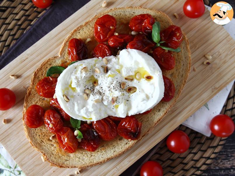 Bruschetta z pieczonymi pomidorami i burratą