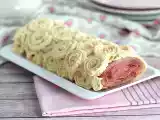 Bûche de crêpes z białą czekoladą i malinami, zdjęcie 1