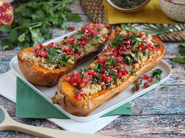 Przepis Butternut faszerowany komosą ryżową i granatem