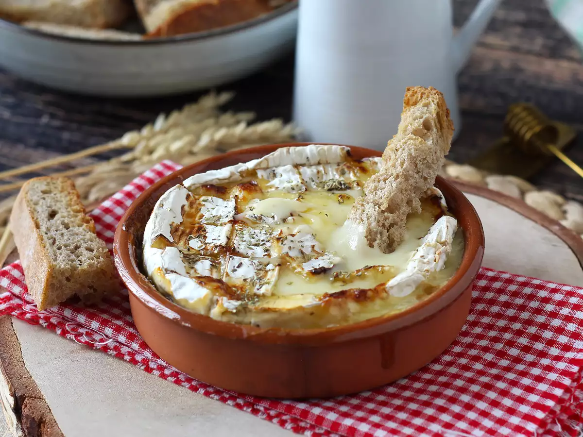 Camembert z frytkownicy beztłuszczowej – rozpływający się w środku!