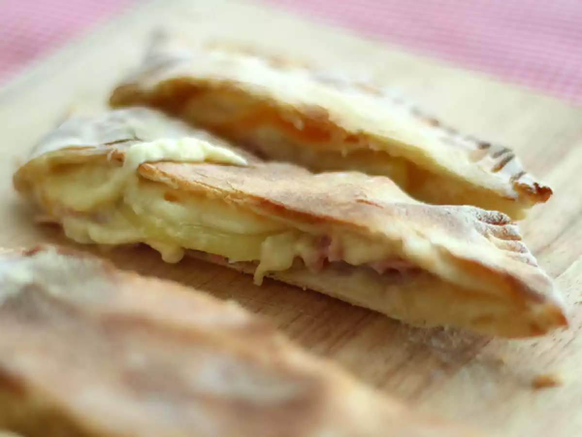Chausson z raclette, savoyardzka calzone - zdjęcie 3