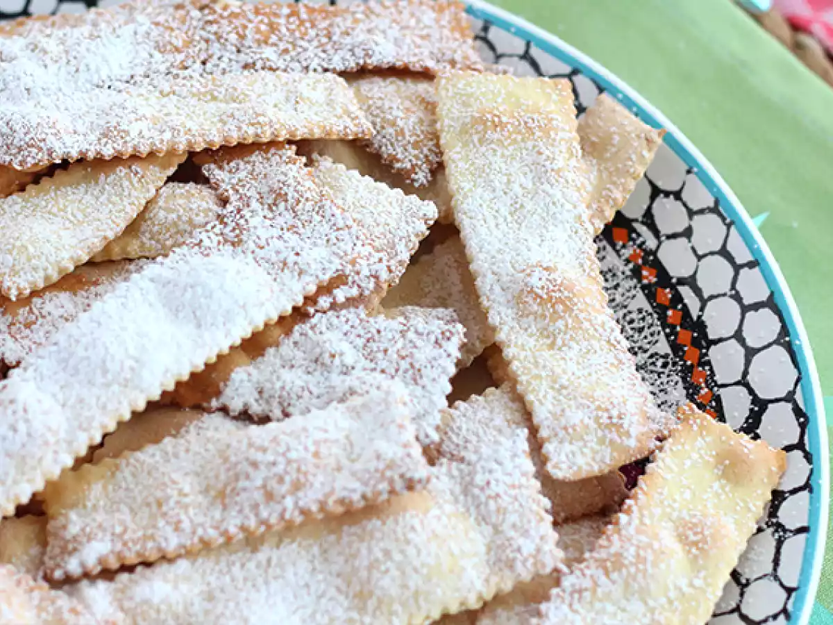 Chiacchiere di carnevale - włoskie pieczone bugnes - zdjęcie 2