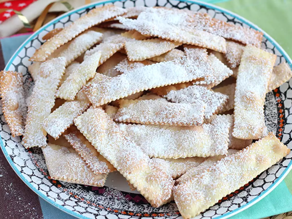 Chiacchiere di carnevale - włoskie pieczone bugnes - zdjęcie 4