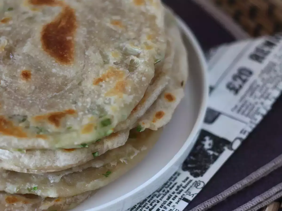Chińskie placuszki z dymką – scallion pancakes - zdjęcie 4
