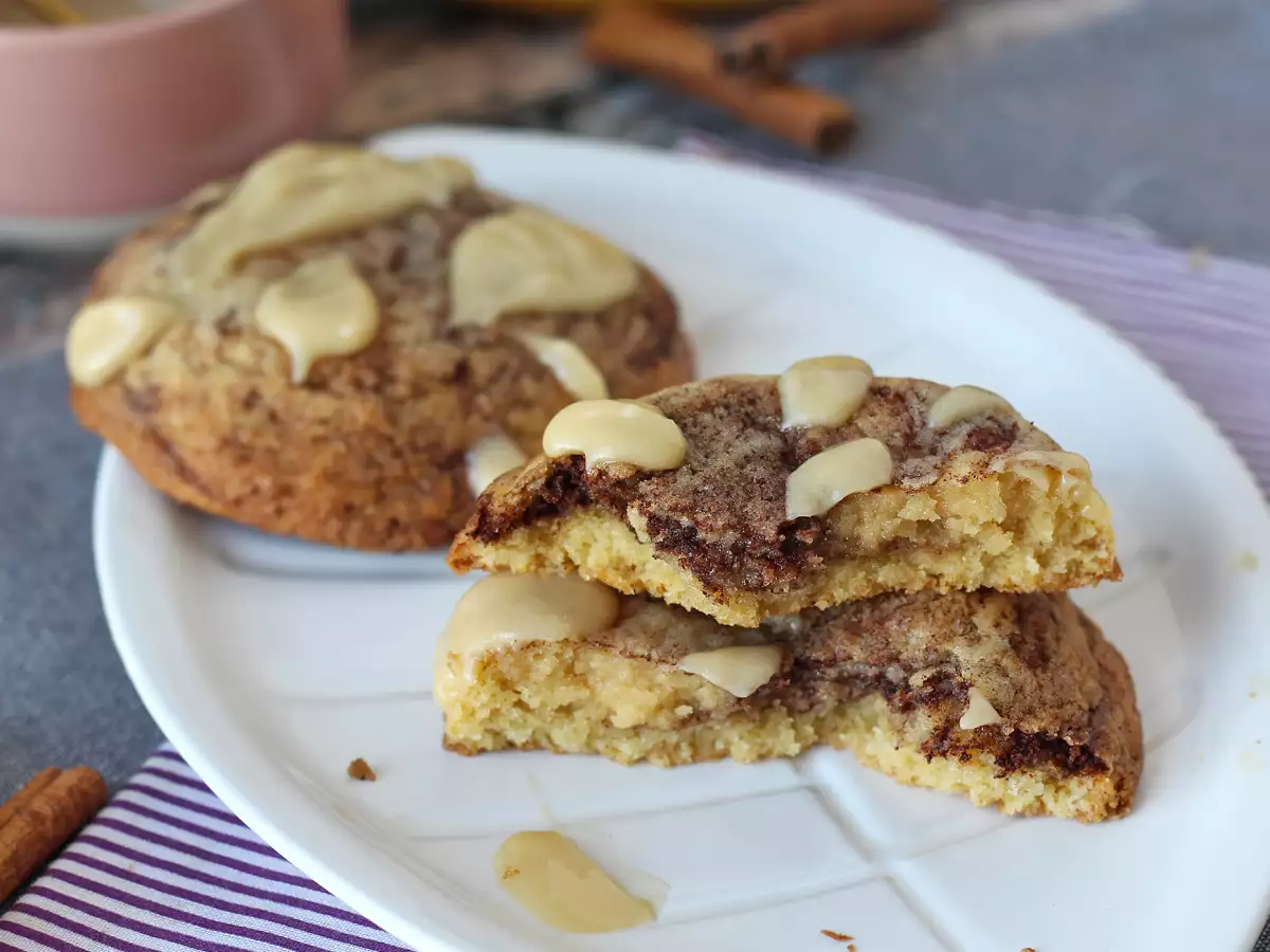 Ciasteczka w stylu cinnamon rolls – miękkie w środku, chrupiące na zewnątrz i pełne cynamonu - zdjęcie 4