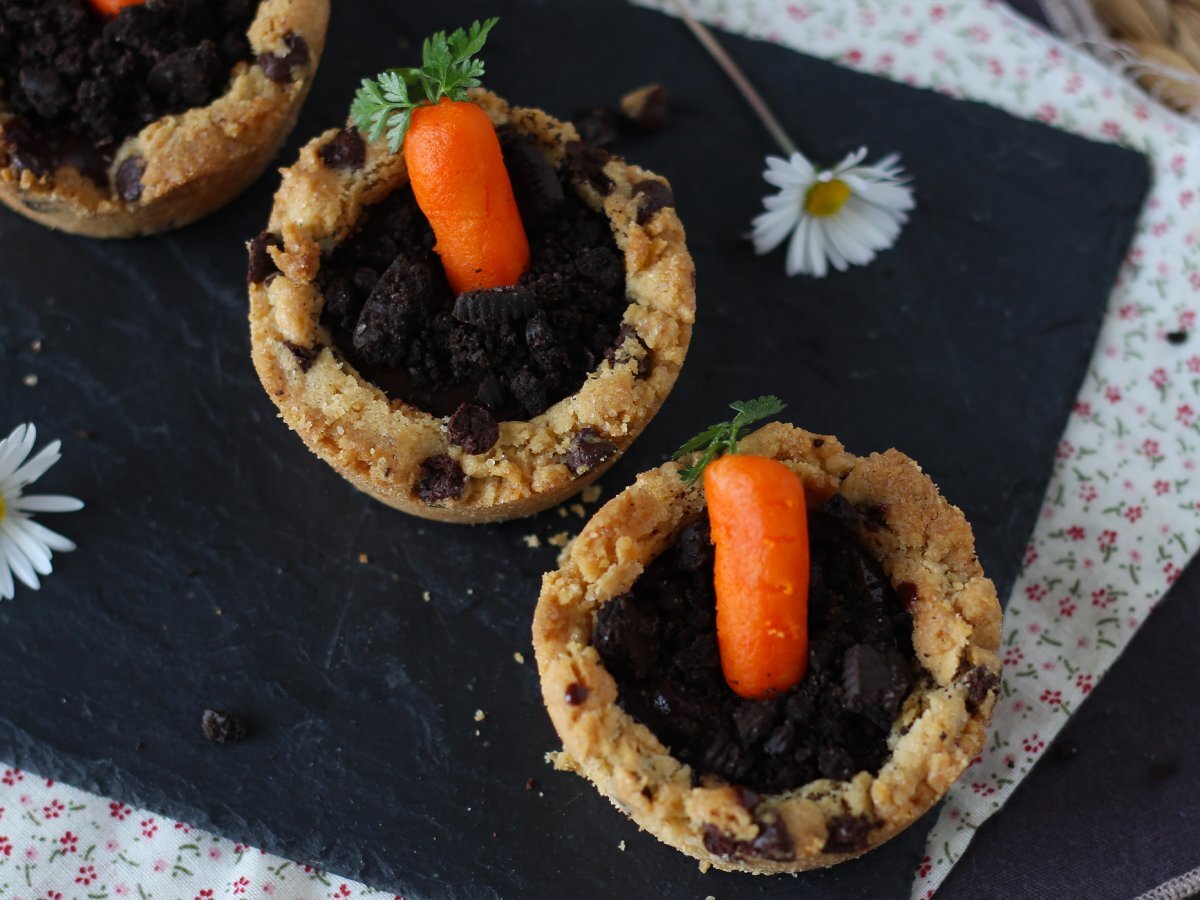 Ciasteczkowe kubeczki polane czekoladowym ganache, w stylu marchewkowego garnka - zdjęcie 4
