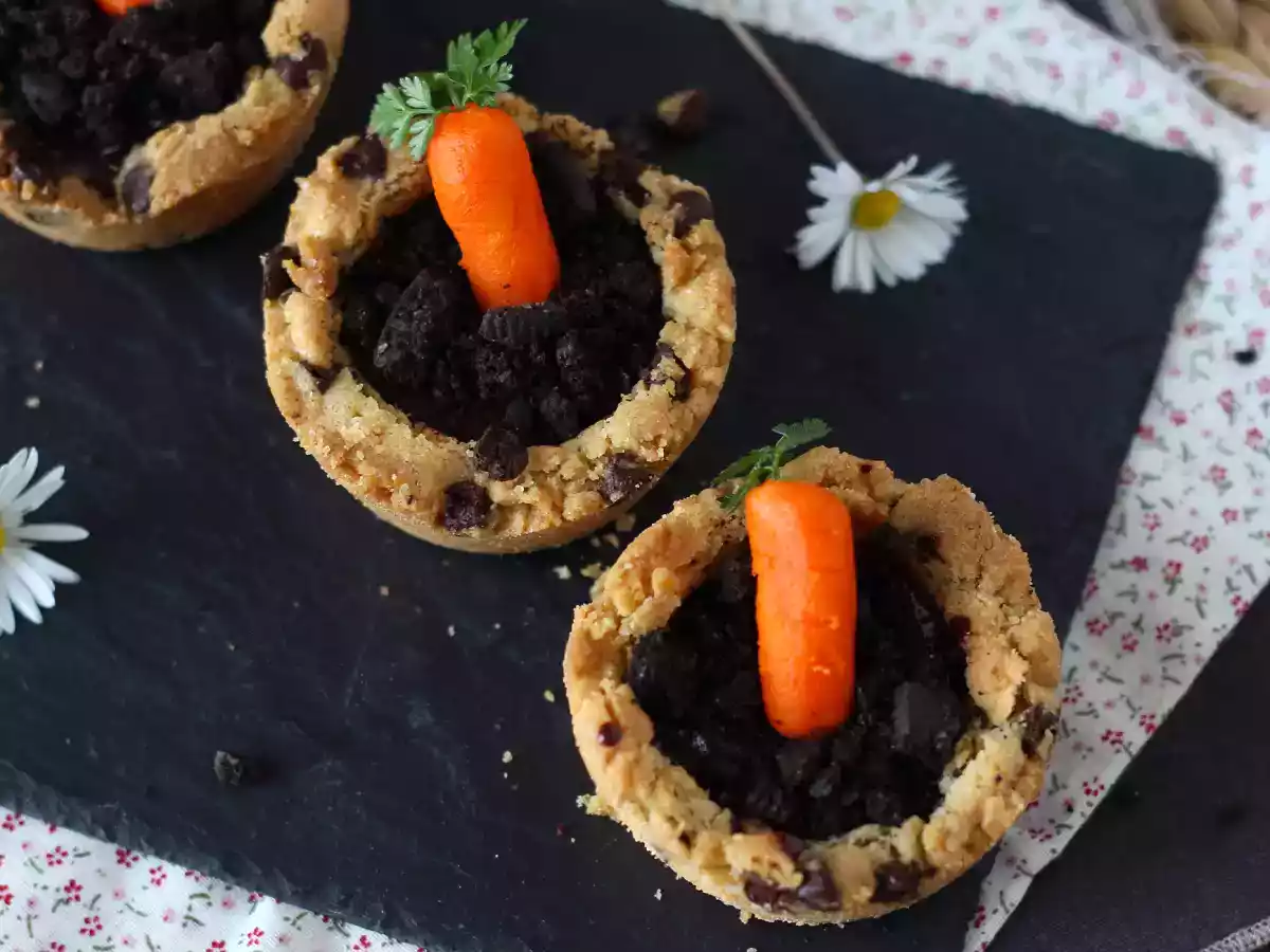 Ciasteczkowe kubeczki polane czekoladowym ganache, w stylu marchewkowego garnka - zdjęcie 4