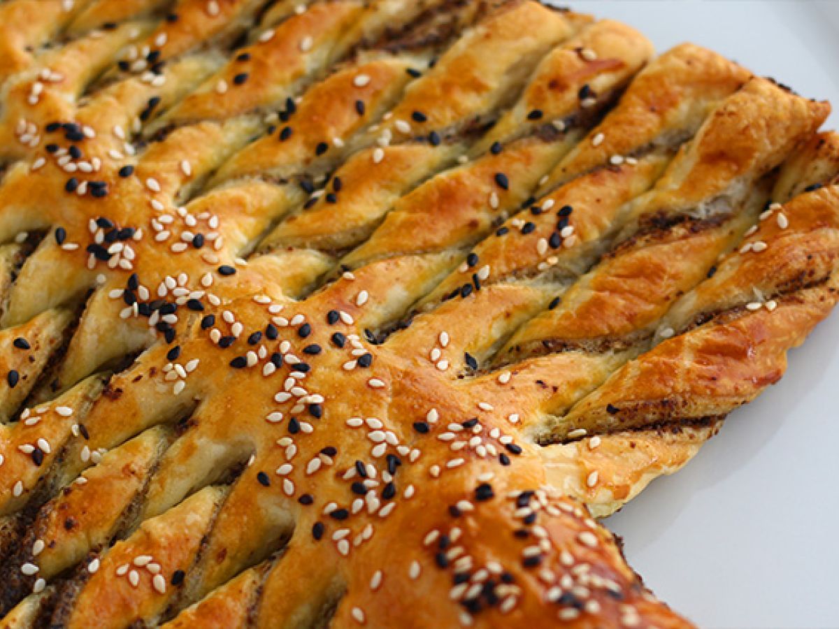 Ciasto francuskie z domową tapenadą - zdjęcie 4