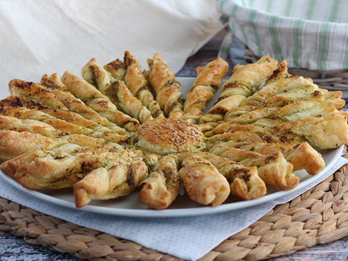 Ciasto francuskie z pesto - przepis na chrupiące słońce - zdjęcie 3