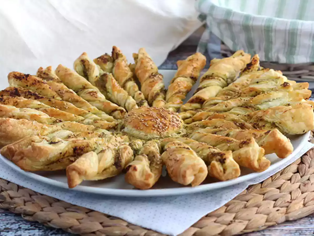 Ciasto francuskie z pesto - przepis na chrupiące słońce - zdjęcie 3