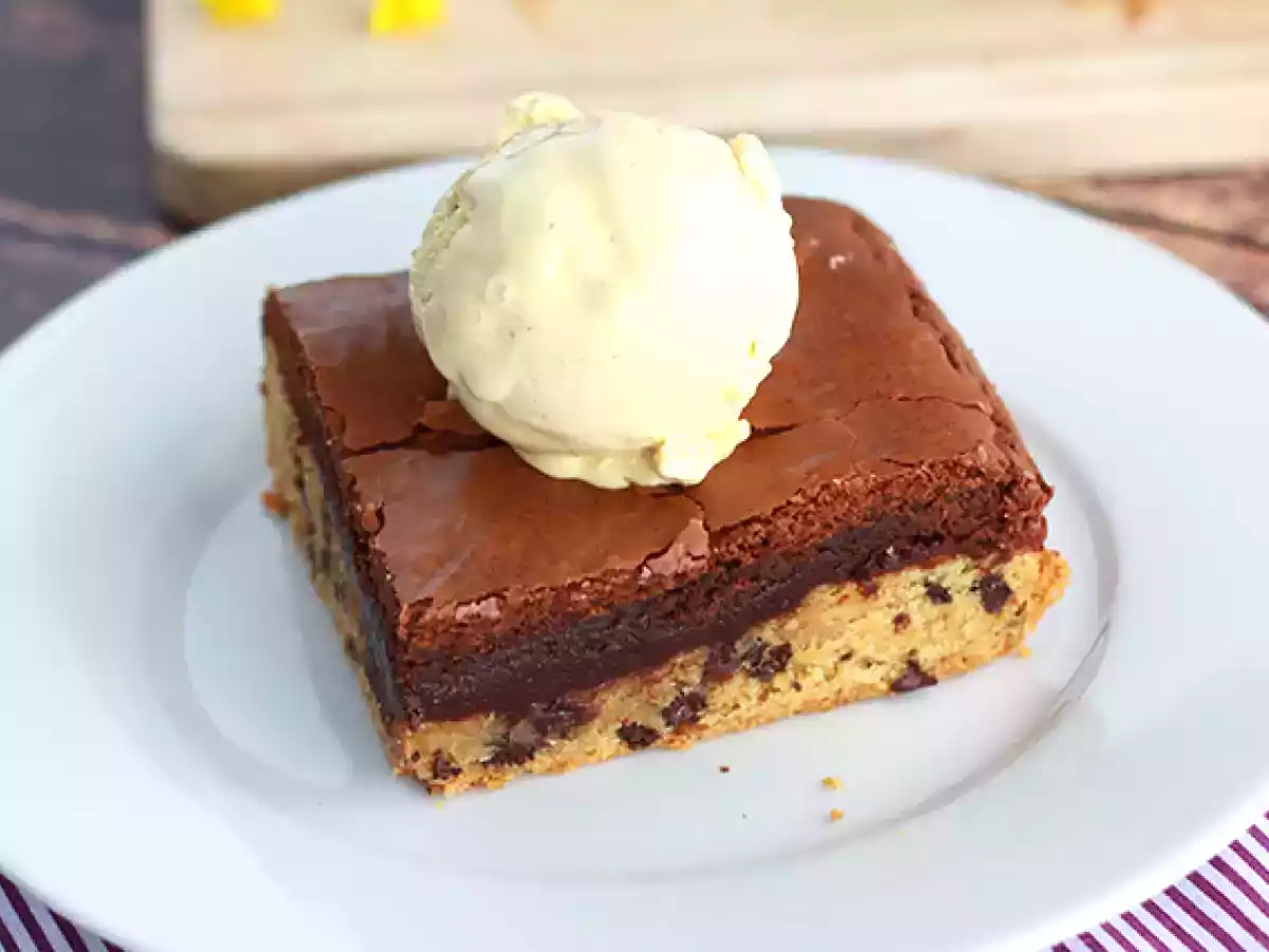 Ciasto z ciasteczkami i brownie idealne na przekąskę!