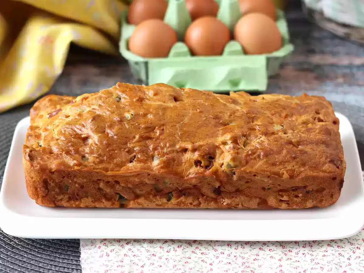 Ciasto z szynką, oliwkami i suszonymi pomidorami ze skyr - zdjęcie 2