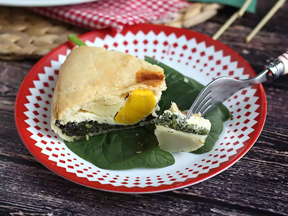 Ciasto ze szpinakiem, ricottą i jajkiem - włoska Torta Pasqualina - zdjęcie 4