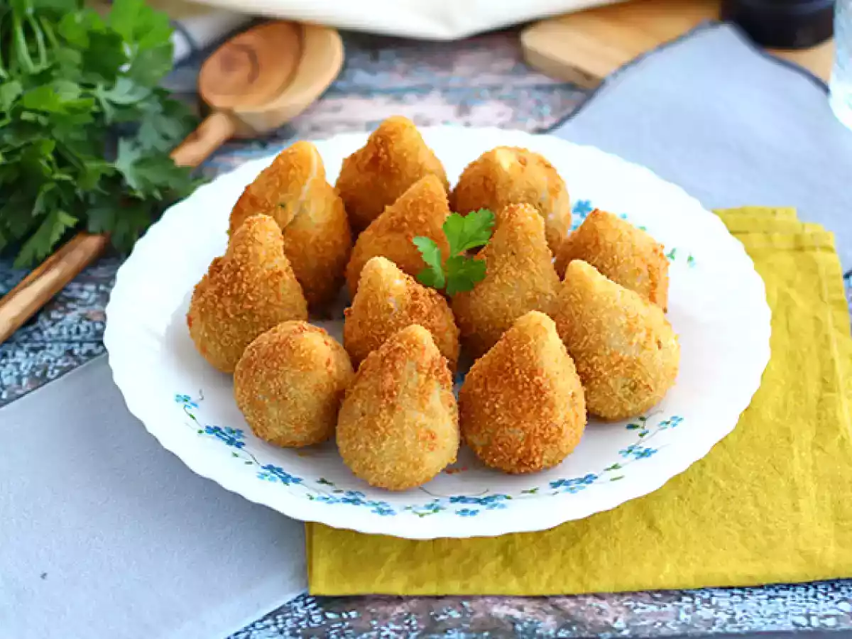 Coxinhas (brazylijskie krokiety z kurczaka)