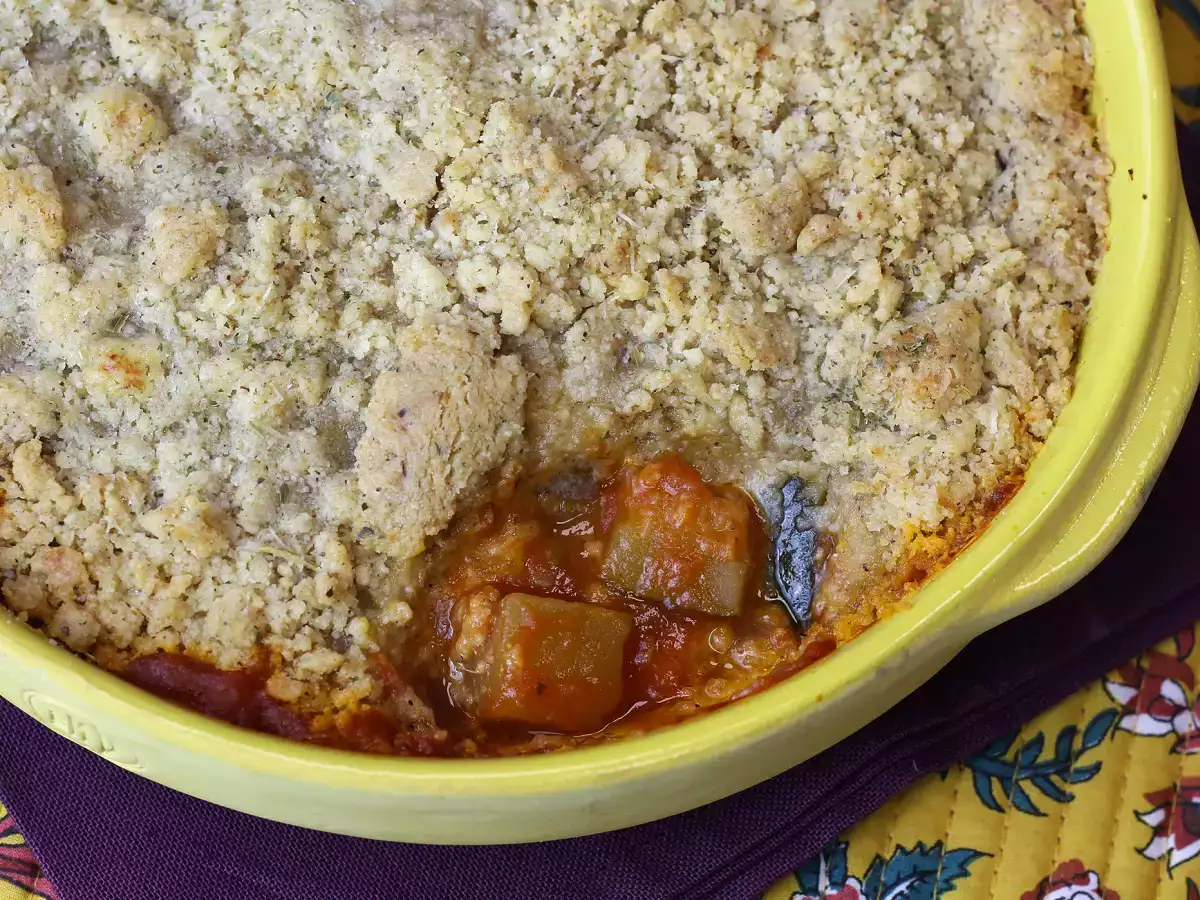 Crumble z ratatouille, szybkie i łatwe danie, które pokochasz!