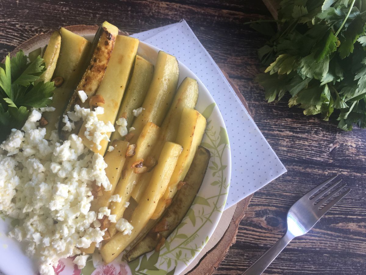 Cukinia z cytryną i serem feta - zdjęcie 2