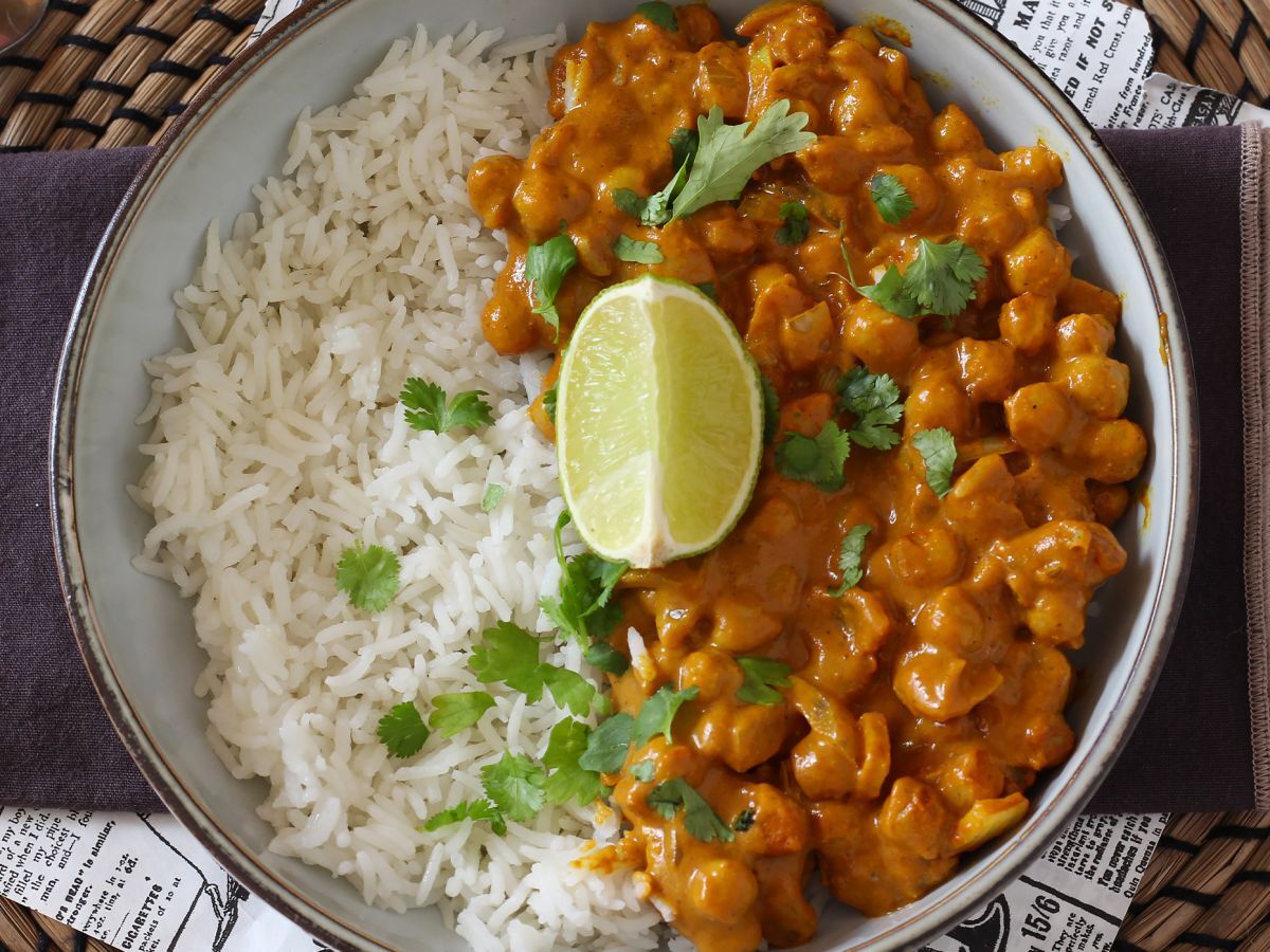 Curry z ciecierzycy - wegański przepis dla smakoszy - zdjęcie 4