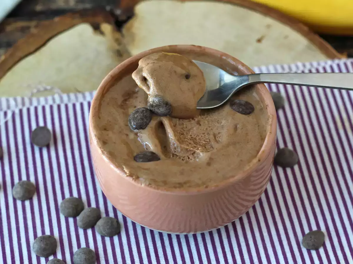 Czekoladowe super lody białkowe z serwatki, gotowe w 5 minut! - zdjęcie 3