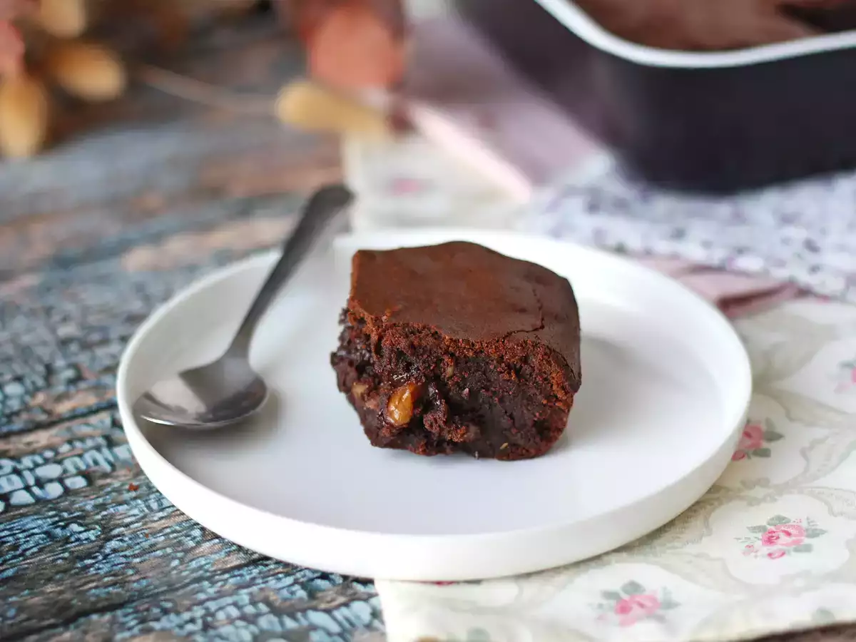 Czekoladowo-orzechowe brownie z frytkownicy beztłuszczowej - zdjęcie 7