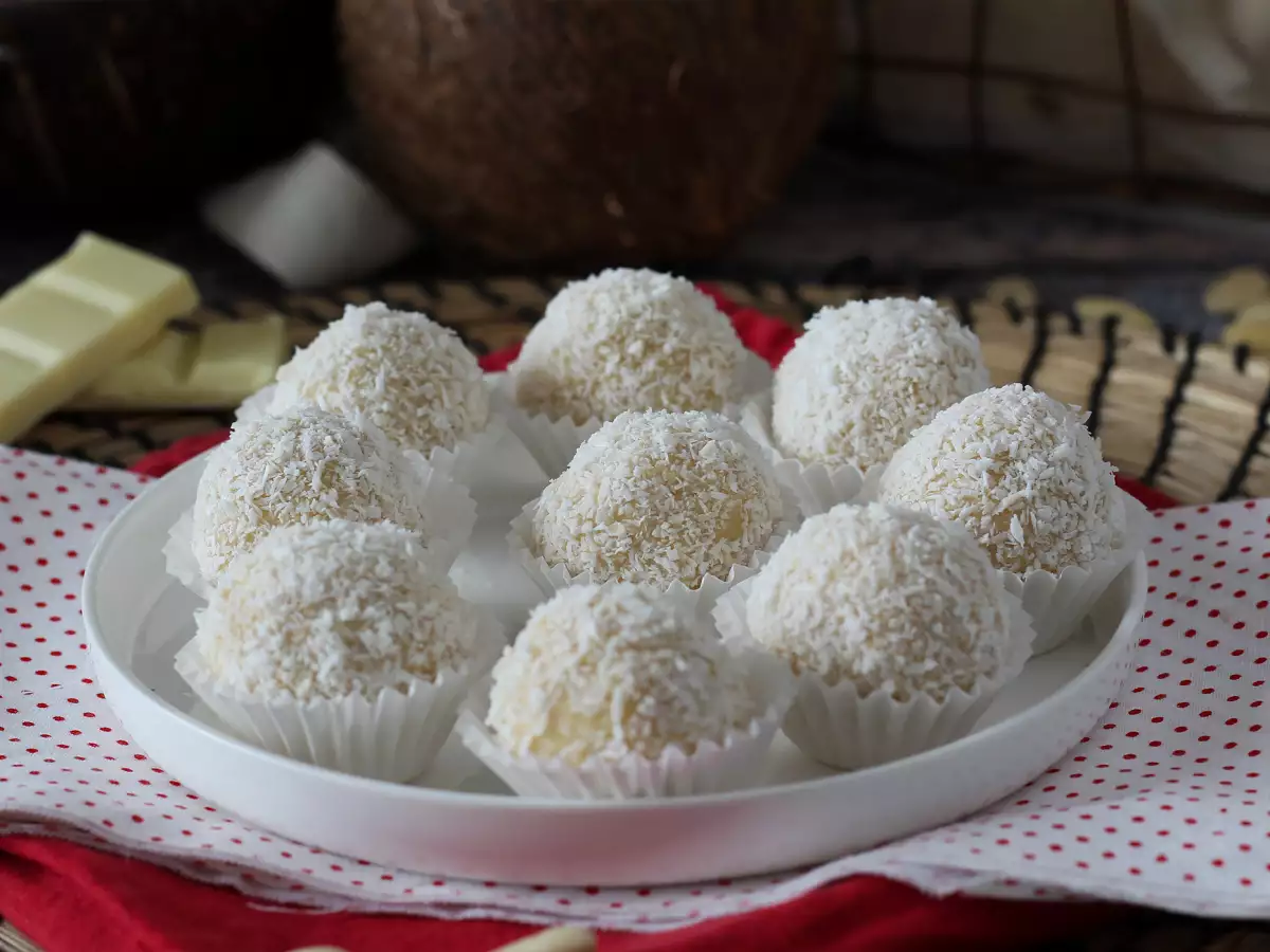 Domowe czekoladki Raffaello
