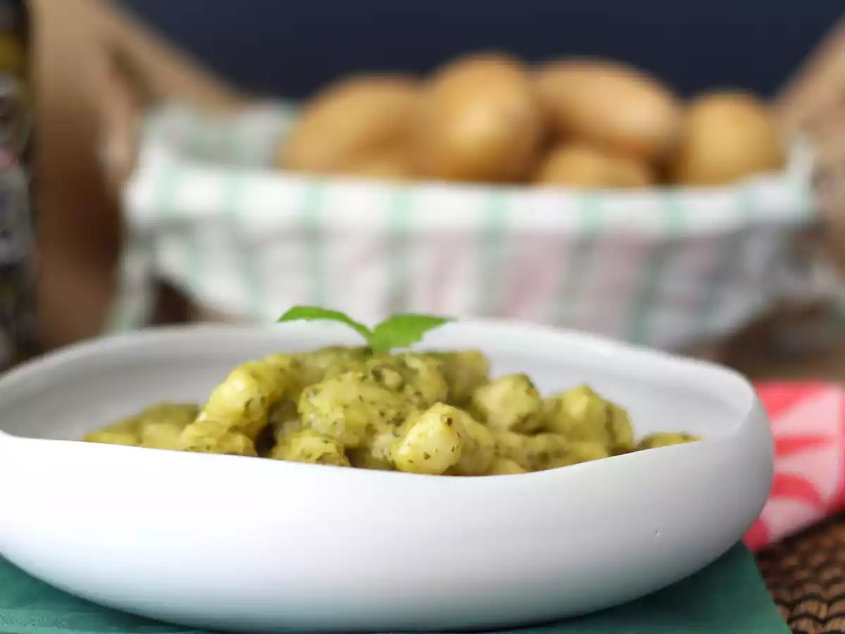 Domowe gnocchi ziemniaczane z pesto - zdjęcie 2