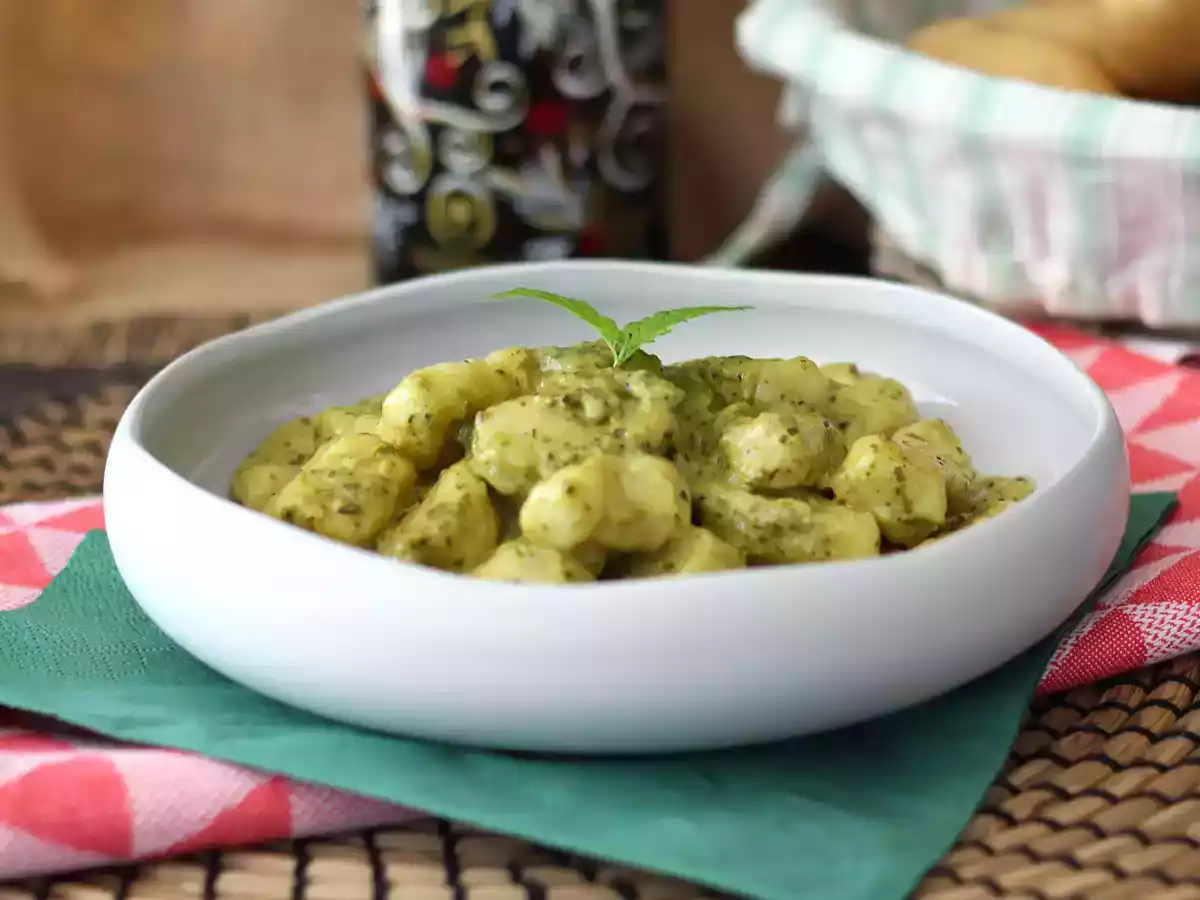 Domowe gnocchi ziemniaczane z pesto - zdjęcie 4