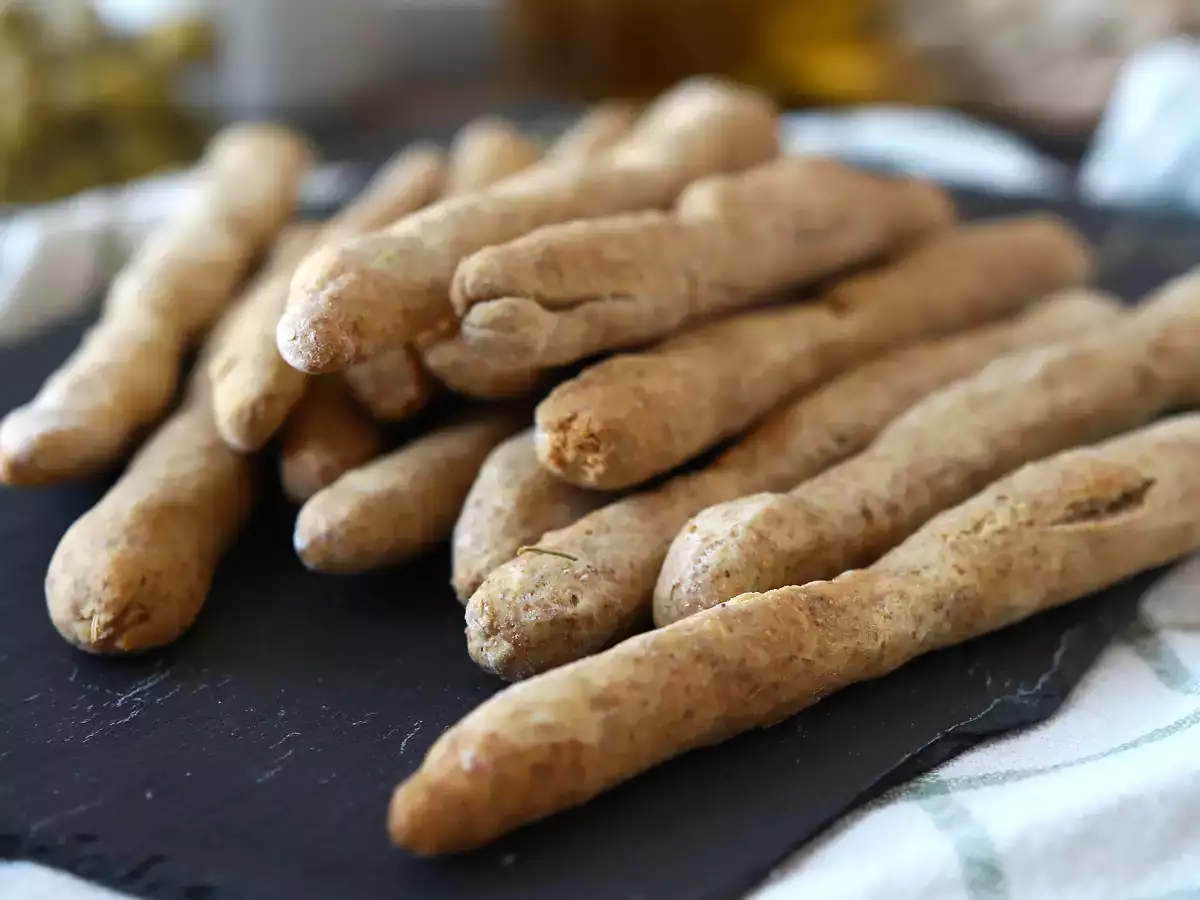 Domowe gresy ziołowe: łatwe do zrobienia i super chrupiące! - zdjęcie 3