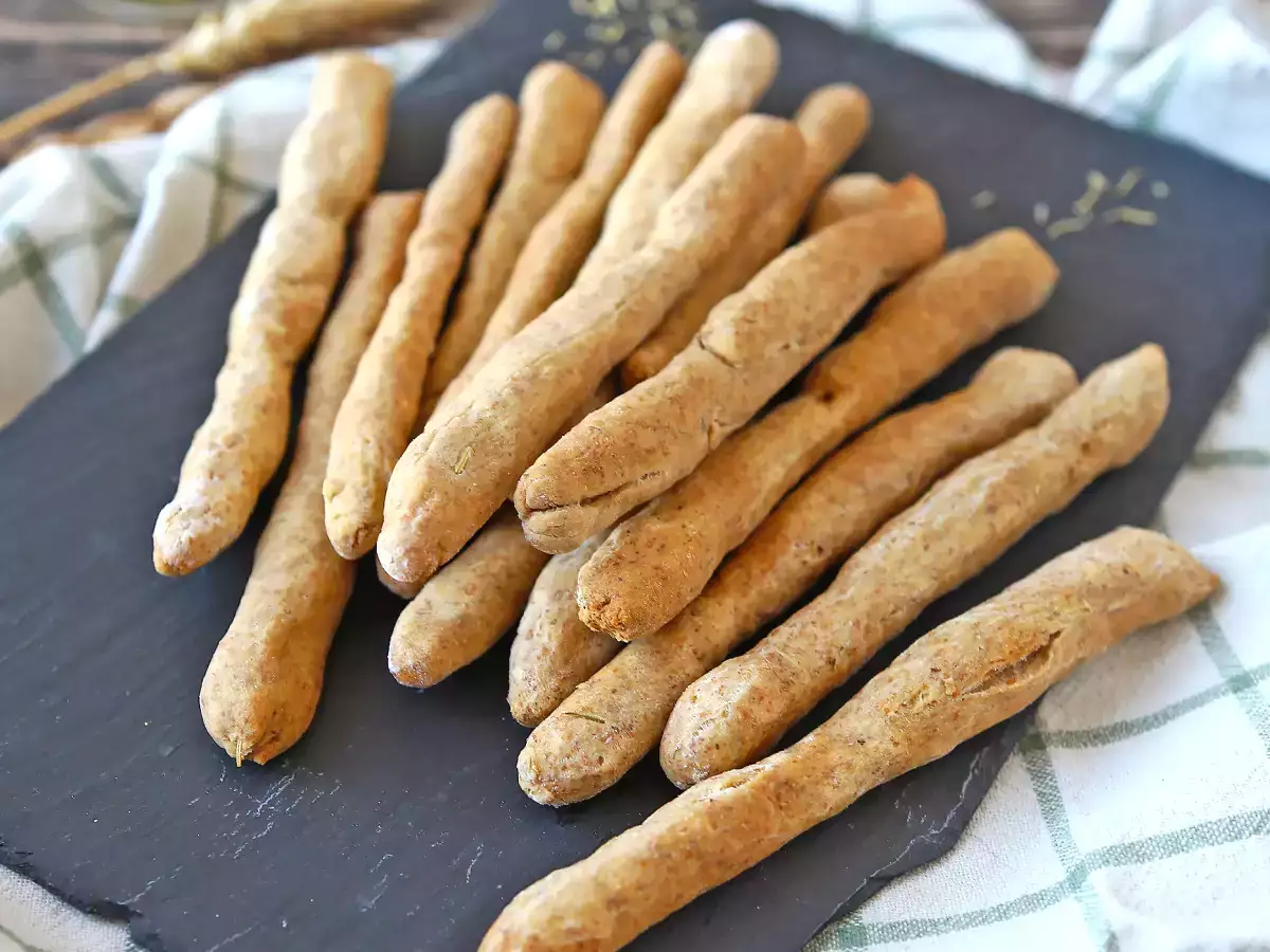 Domowe gresy ziołowe: łatwe do zrobienia i super chrupiące! - zdjęcie 5