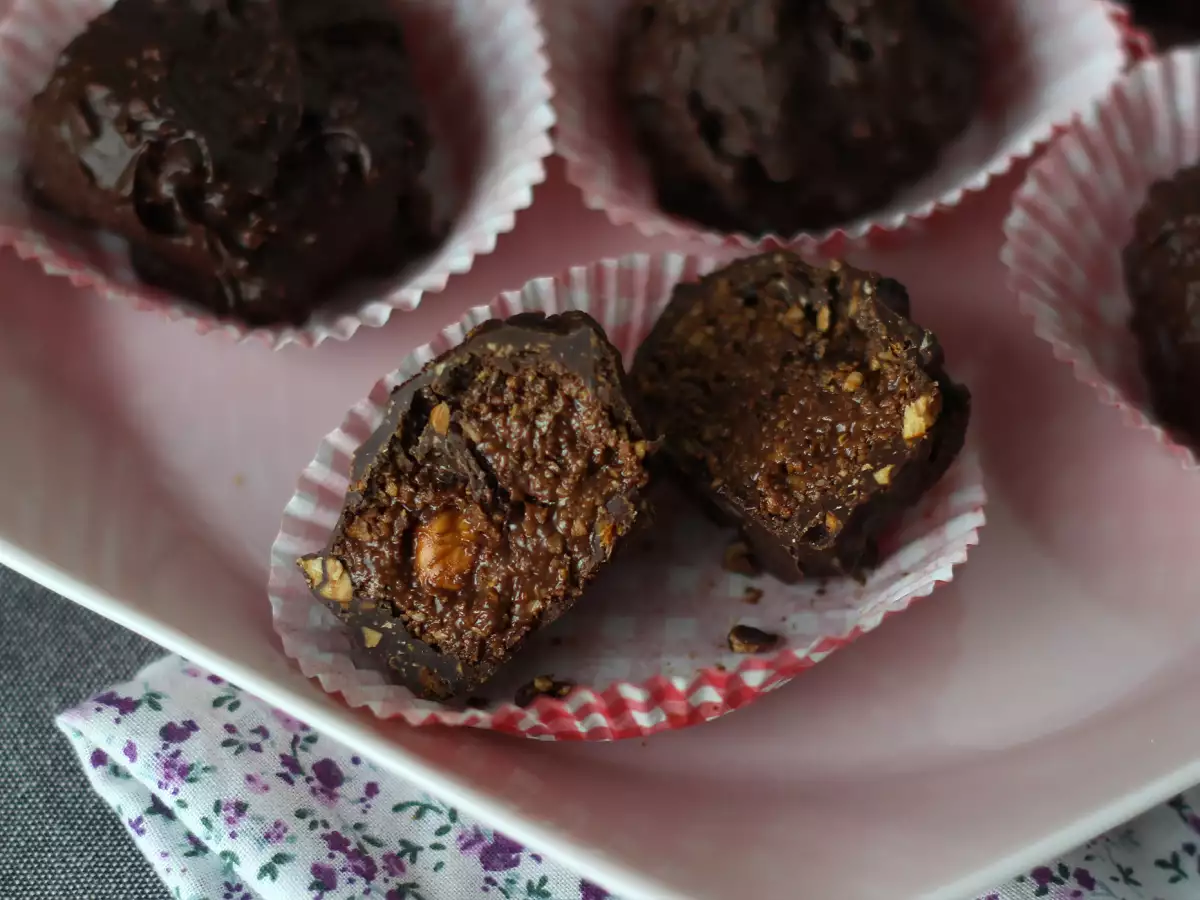 Domowe pralinki w stylu Ferrero Rocher - zdjęcie 4