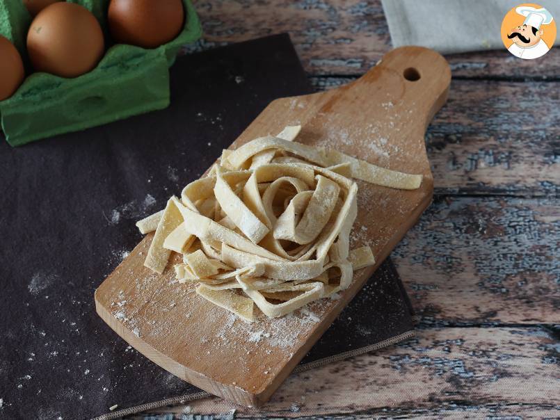 Domowe tagliatelle, procedura wyjaśniona krok po kroku