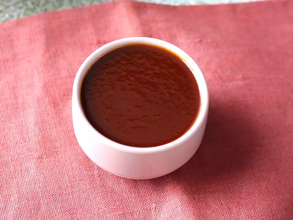 Domowy słodko-kwaśny sos barbecue: prosty przepis, gotowy w mgnieniu oka - zdjęcie 5