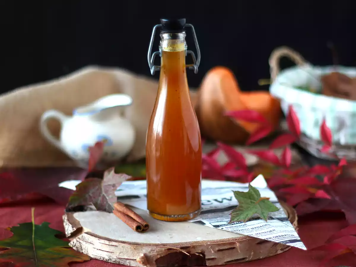 Domowy syrop dyniowy, idealny do jesienno-zimowych drinków