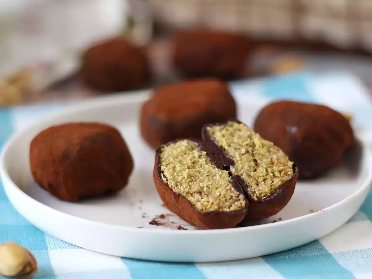 Dubajskie ciasteczka do żucia, wirusowy przepis na mochis z pistacjami i nadzieniem kadaif - zdjęcie 3