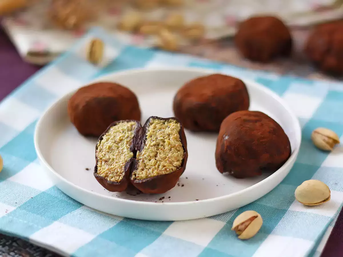 Dubajskie ciasteczka do żucia, wirusowy przepis na mochis z pistacjami i nadzieniem kadaif - zdjęcie 7