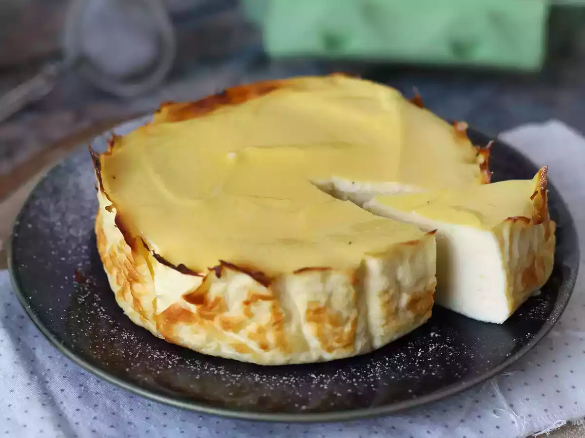 Ekonomiczne ciasto fondant z ricottą z zaledwie 4 składników - zdjęcie 4