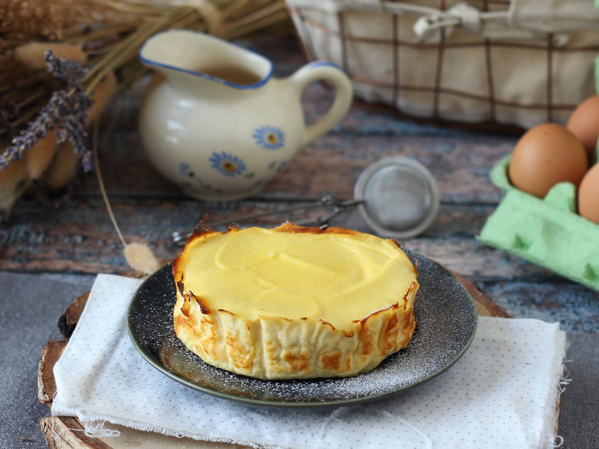 Ekonomiczne ciasto fondant z ricottą z zaledwie 4 składników - zdjęcie 6