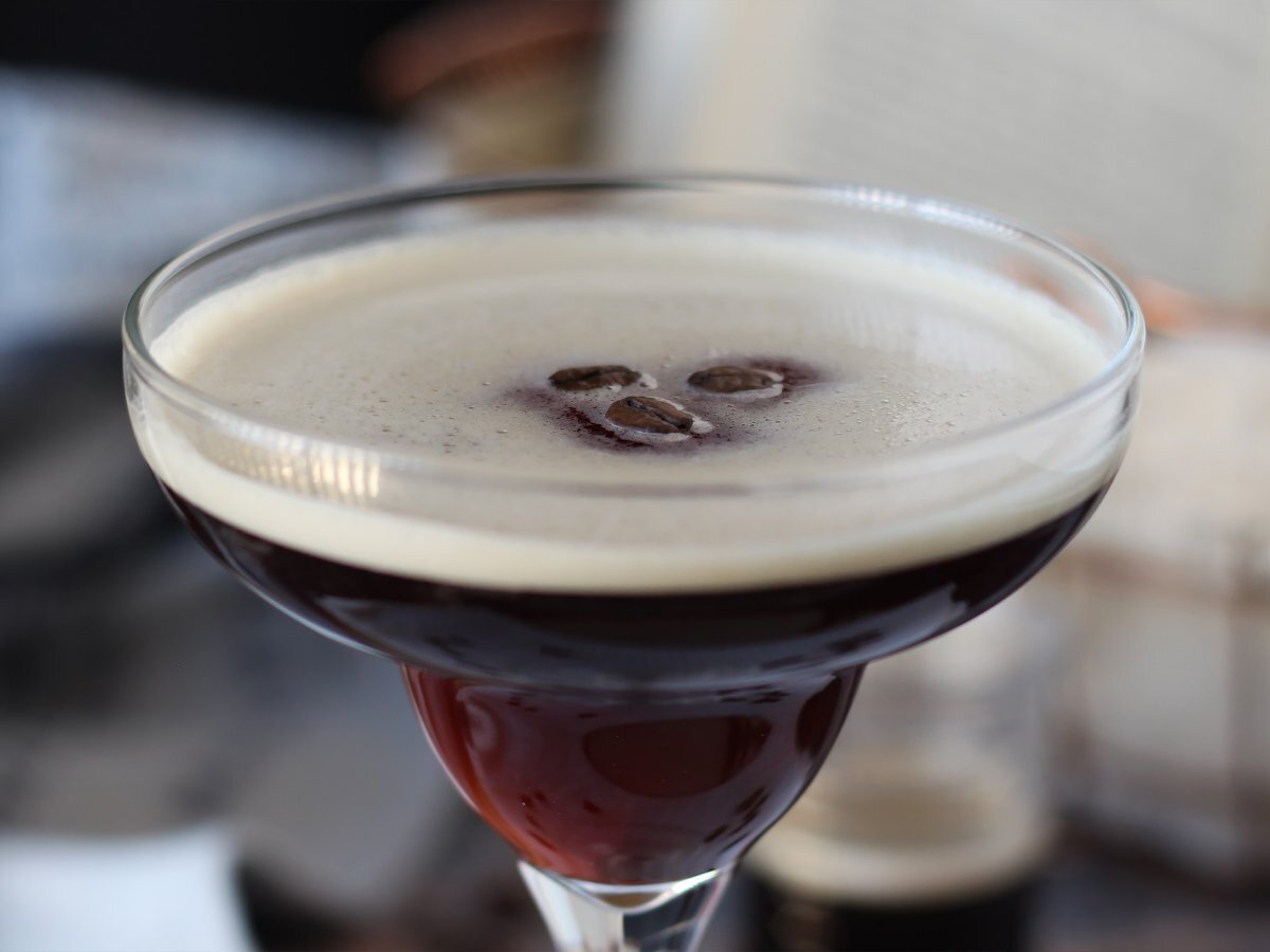 Espresso Martini, idealny koktajl dla miłośników kawy - zdjęcie 2