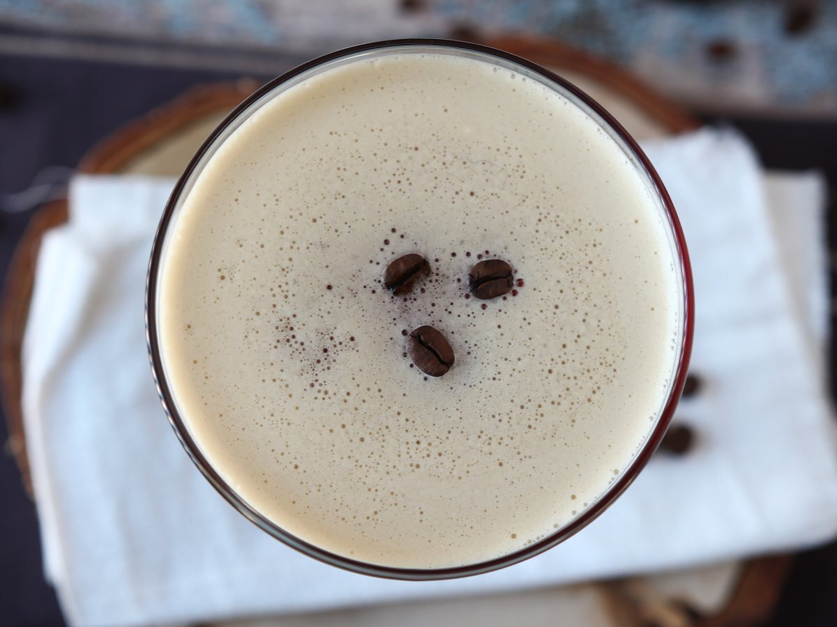 Espresso Martini, idealny koktajl dla miłośników kawy - zdjęcie 3