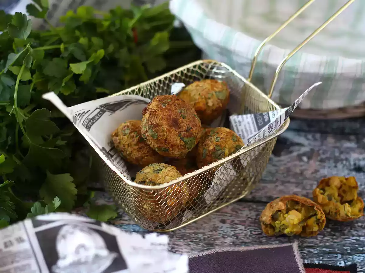 Falafele w frytkownicy powietrznej - chrupiące rezultaty bez smażenia!