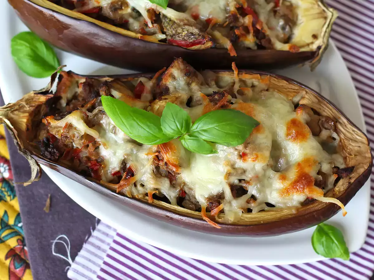 Faszerowane bakłażany z mozzarellą au gratin