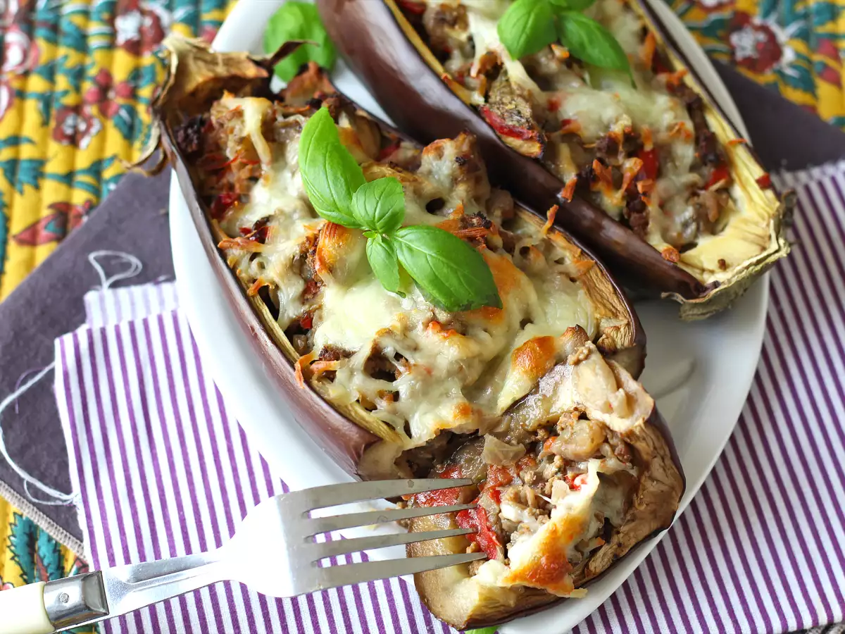 Faszerowane bakłażany z mozzarellą au gratin - zdjęcie 2