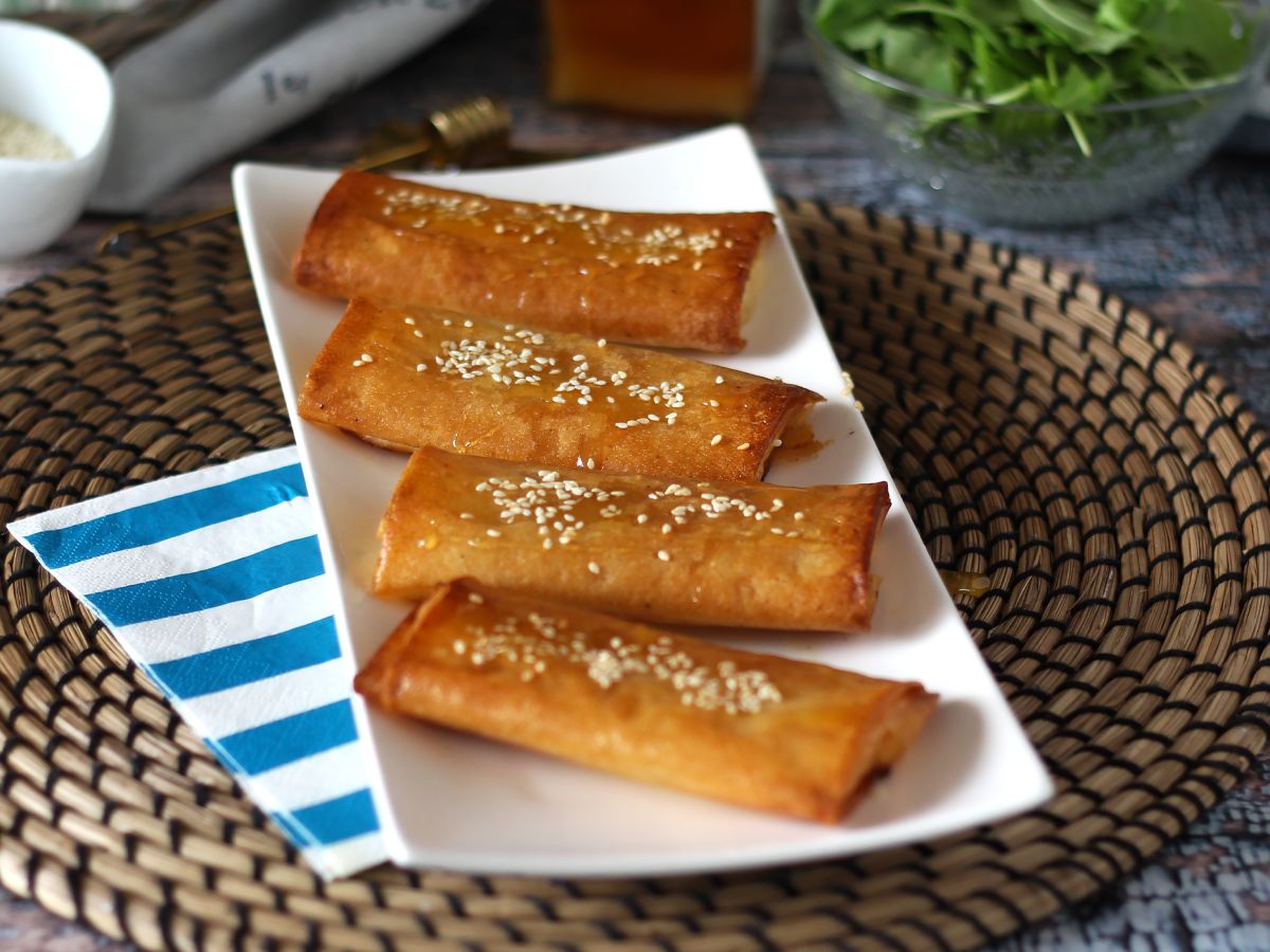 Feta Saganaki, grecki przepis na smażoną fetę z miodem - zdjęcie 5